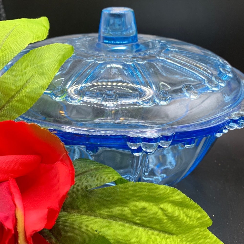 KIG Indonesia blue oyster pearl beaded candy dish